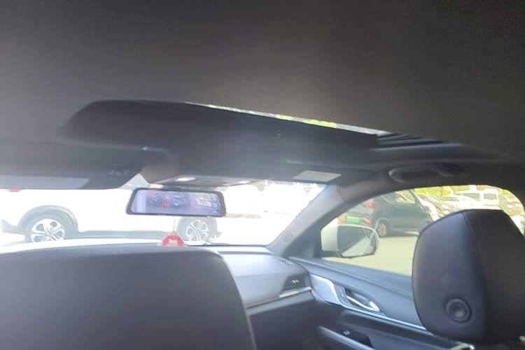 Used Cadillac CT4 2023 25T Luxury Model Headliner