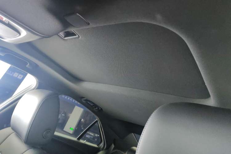 Used Cadillac CT4 2023 25T Luxury Model Headliner