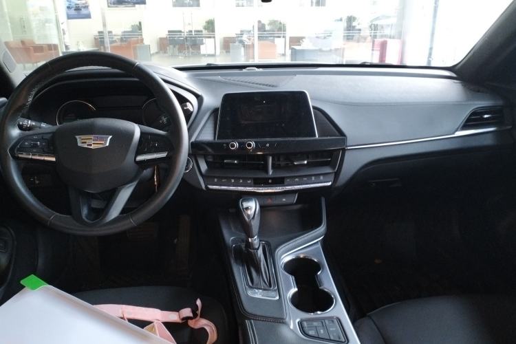 Used Cadillac CT4 2023 25T Luxury Model Interior 2