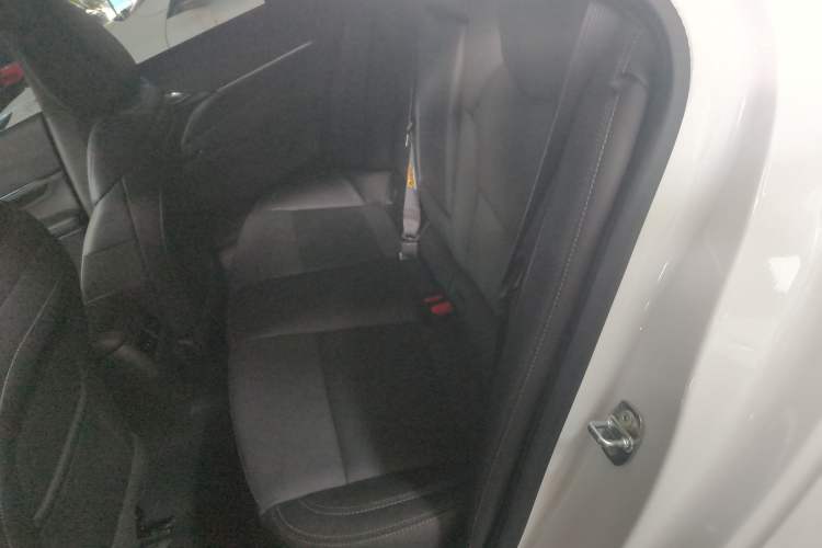 Used Cadillac CT4 2023 25T Luxury Model Interior 4