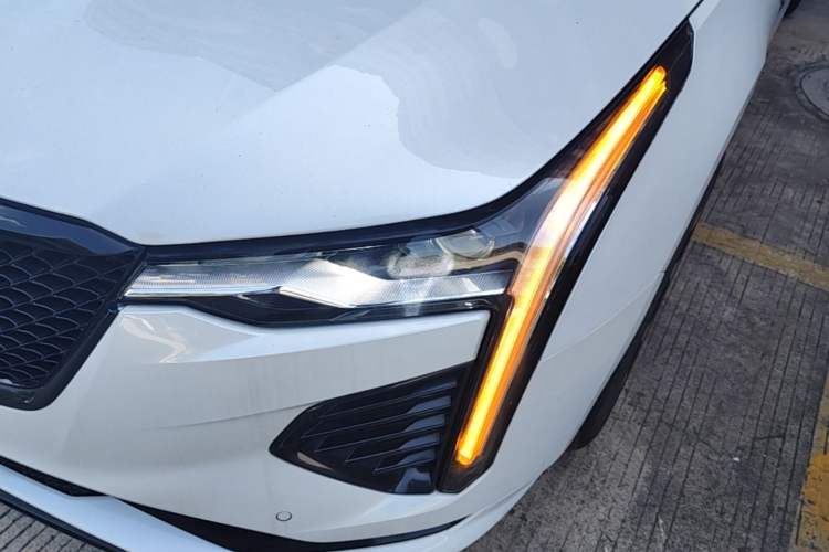 Used Cadillac CT4 2023 25T Luxury Model Left Front Headlight