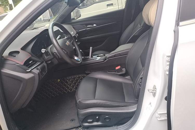 Used Cadillac CT4 2023 25T Fashion Edition Left Front Seat