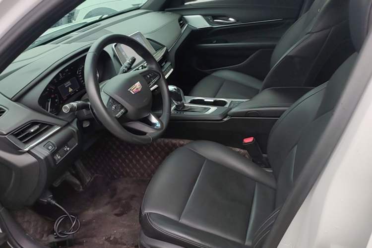 Used Cadillac CT4 2023 25T Luxury Model Left Front Seat