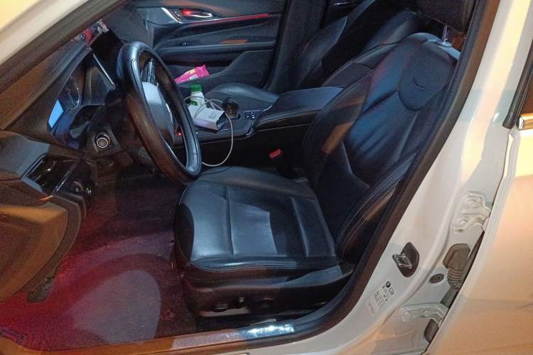 Used Cadillac CT4 2023 28T Luxury Version Left Front Seat