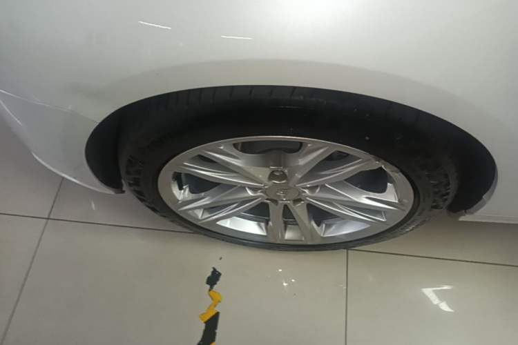 Used Cadillac CT4 2023 25T Fashion Edition Left Front Wheel Hub