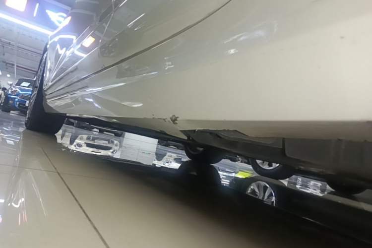 Used Cadillac CT4 2023 25T Fashion Edition Left Side Sill