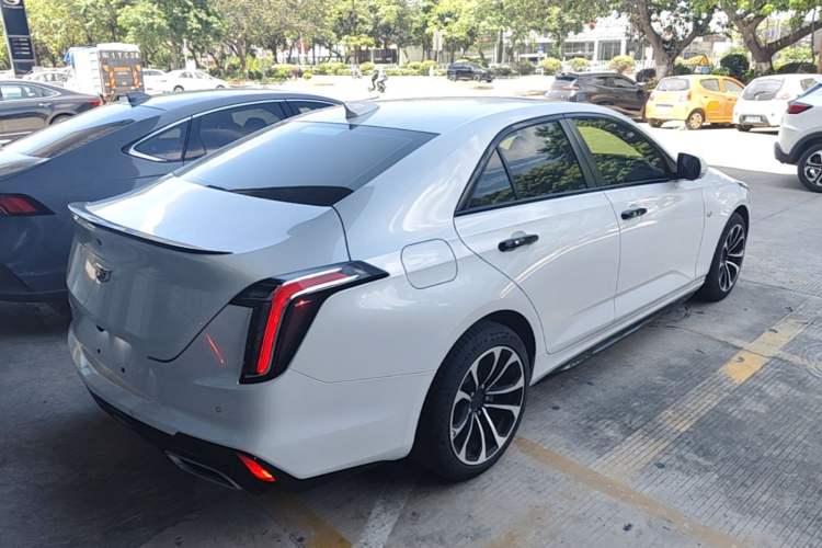 Used Cadillac CT4 2023 25T Luxury Model Rear Right 45 Deg