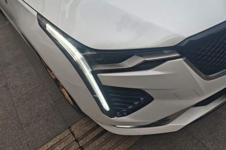 Used Cadillac CT4 2023 25T Fashion Edition Right Front Headlight