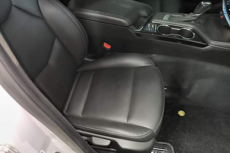 Used Cadillac CT4 2023 25T Fashion Edition Right Front Seat