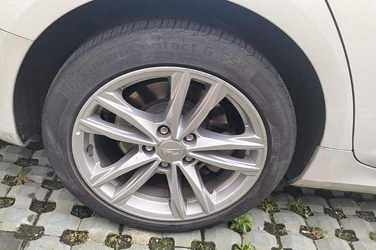 Used Cadillac CT4 2023 25T Fashion Edition Right Rear Wheel Hub