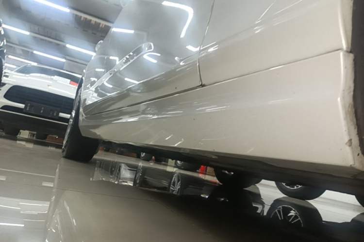 Used Cadillac CT4 2023 25T Fashion Edition Right Side Sill
