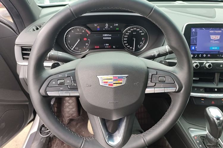 Used Cadillac CT4 2023 25T Luxury Model Steering Wheel