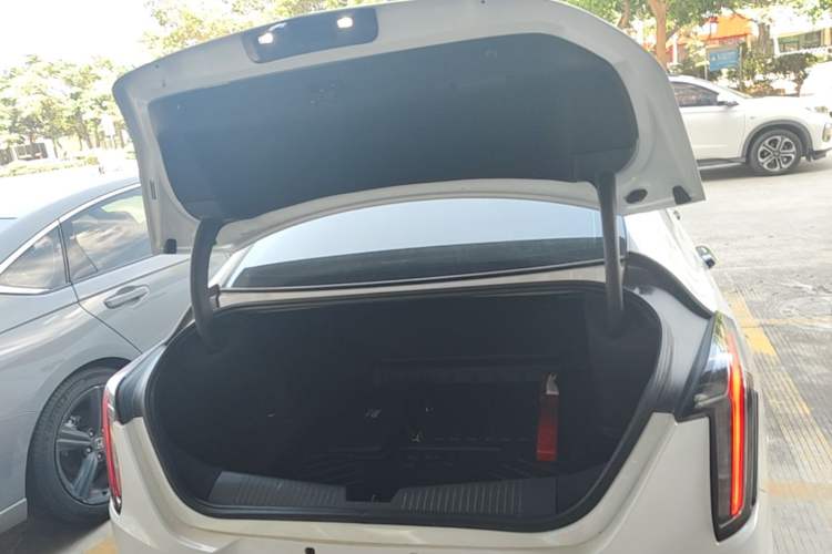 Used Cadillac CT4 2023 25T Luxury Model Trunk