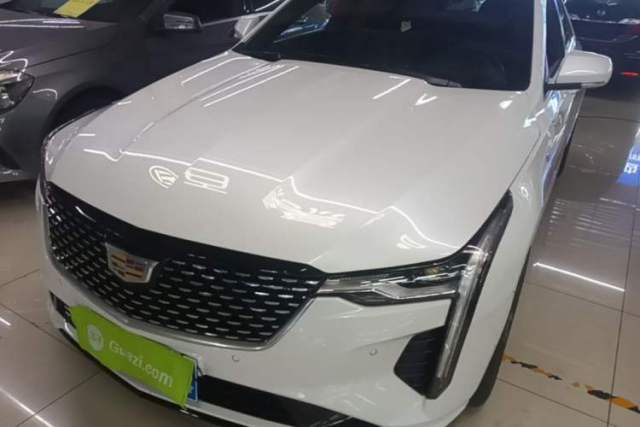 Ojetý Cadillac CT4 2023 25T Luxury Model