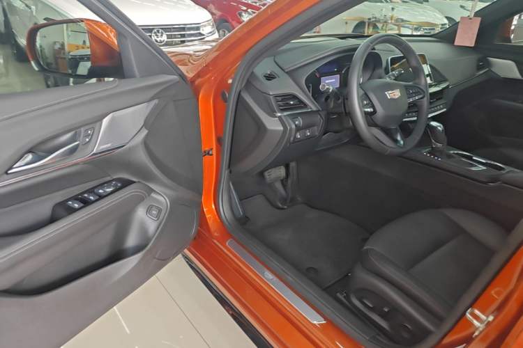 Used Cadillac CT4 2023 25T Luxury Model Driver Seat