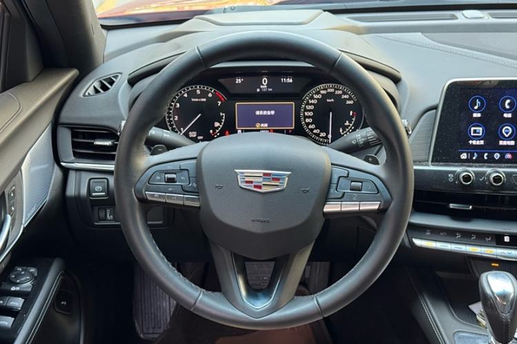 Used Cadillac CT4 2023 25T Luxury Model Interior 4