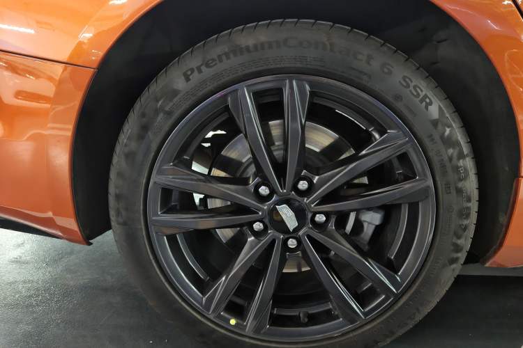 Used Cadillac CT4 2023 25T Luxury Model Right Rear Wheel Hub