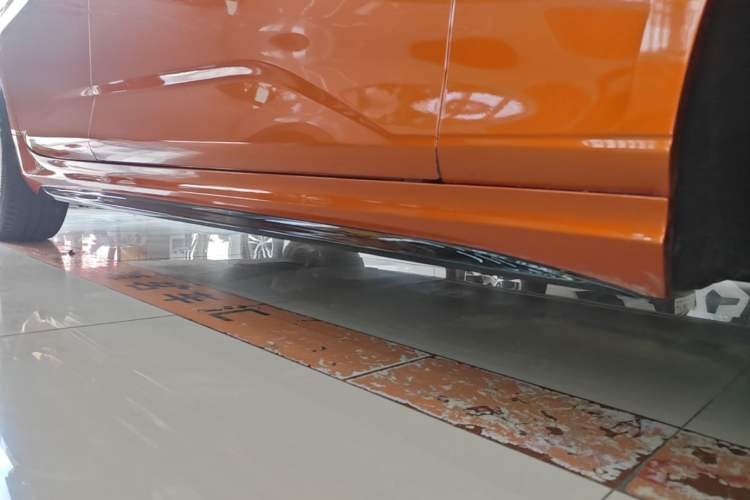 Used Cadillac CT4 2023 25T Luxury Model Right Side Sill