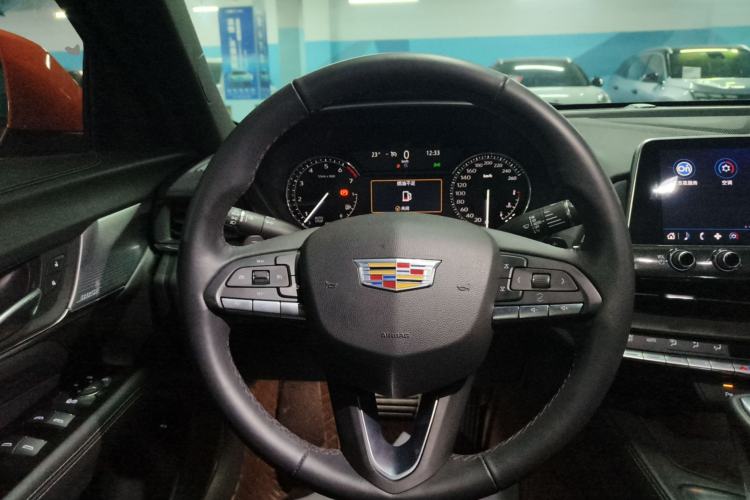 Used Cadillac CT4 2023 25T Luxury Model Steering Wheel