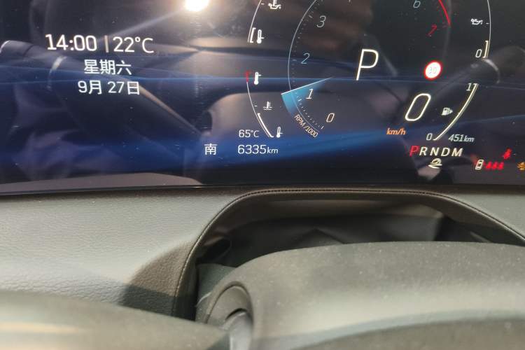 Used Cadillac CT5 2024 28T Luxury Pro Trim Odometer Close Up