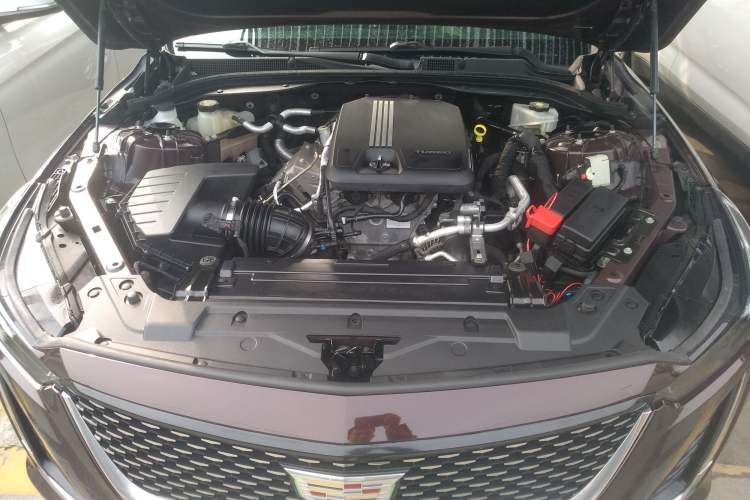 Used Cadillac CT5 2020 28T Fashion Edition Engine Bay