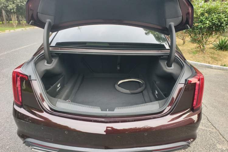 Used Cadillac CT5 2020 28T Fashion Edition Trunk
