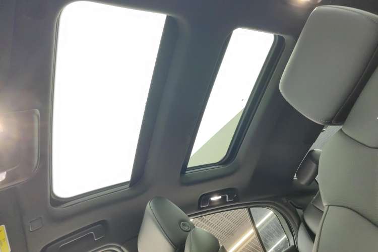 Used Cadillac CT5 2022 28T Luxury Edition Headliner