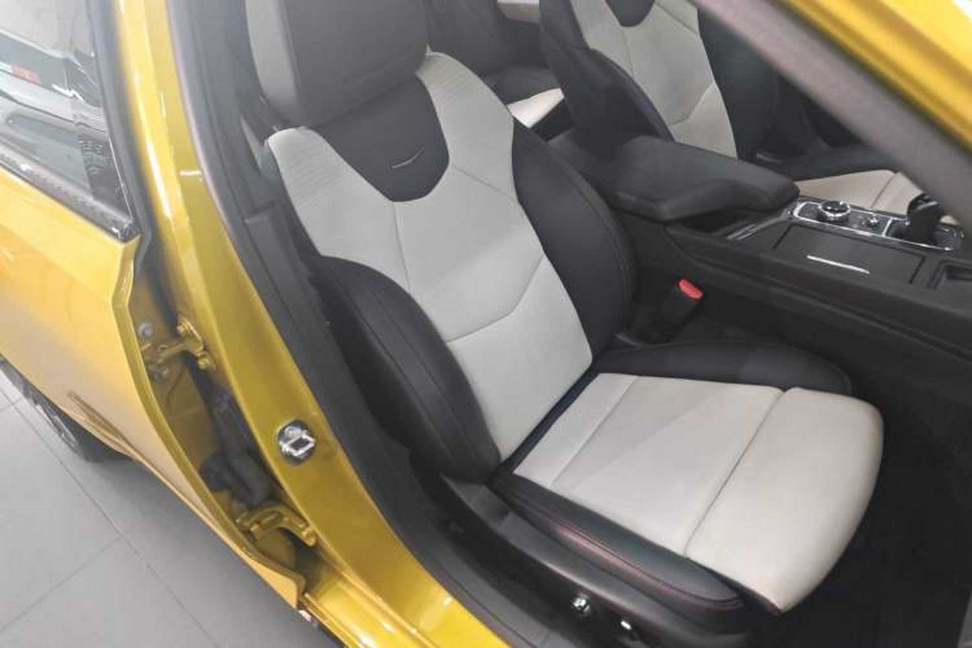 Used Cadillac CT5 2024 28T Platinum Edition Right Front Seat