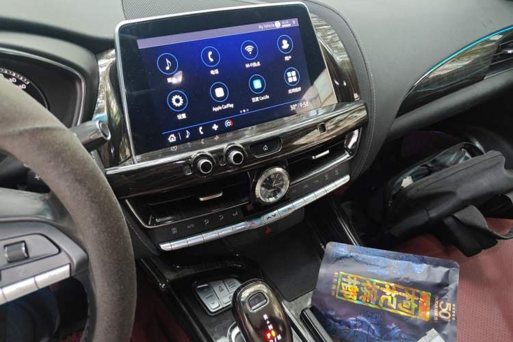 Used Cadillac CT5 2020 28T Tech Edition Audio And AC Panel