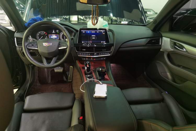 Used Cadillac CT5 2020 Updated 28T Leading Sporty Version Center Console