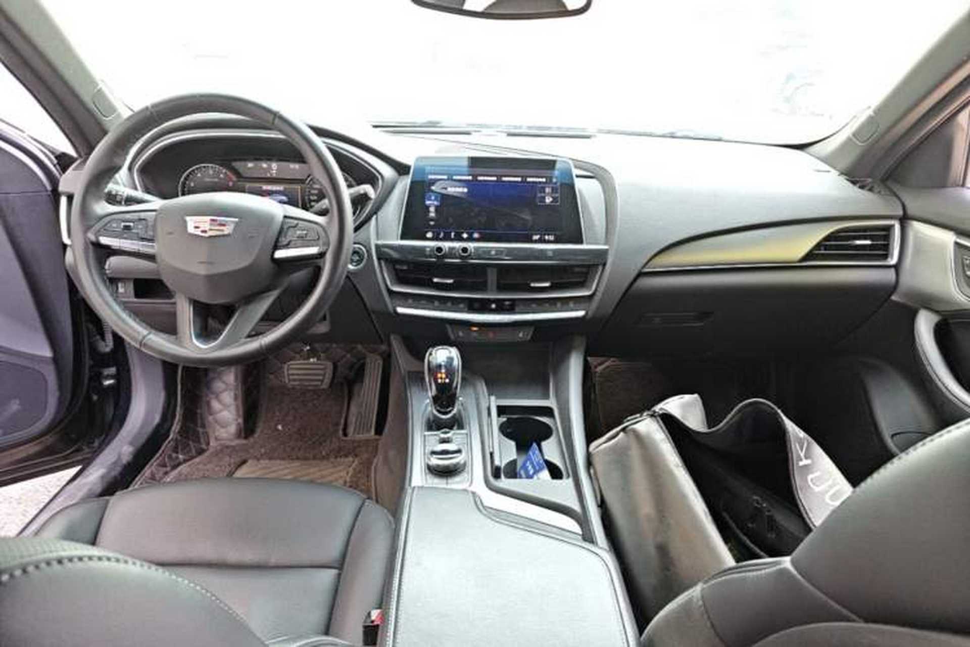Used Cadillac CT5 2020 Revised Version 28T Luxury Edition Center Console