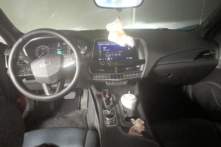Used Cadillac CT5 2020 28T Luxury Version Center Console