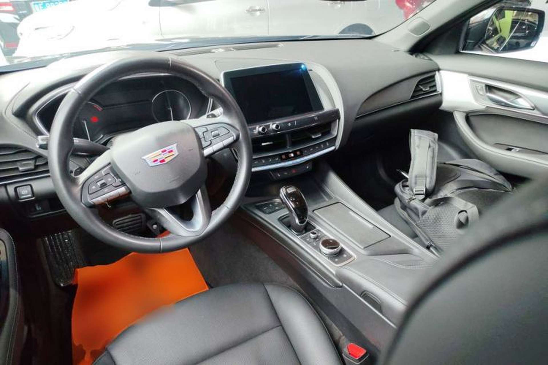 Used Cadillac CT5 2020 28T Luxury Version Center Console