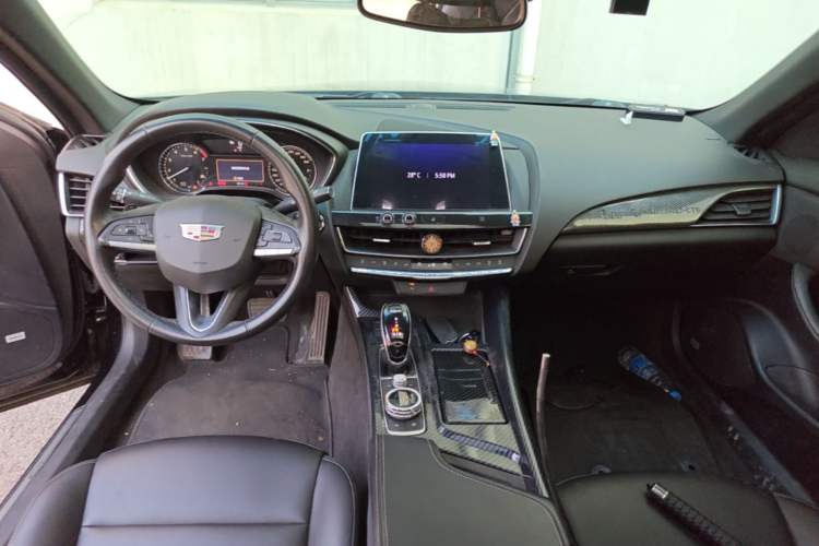 Used Cadillac CT5 2020 28T Fashion Edition Center Console