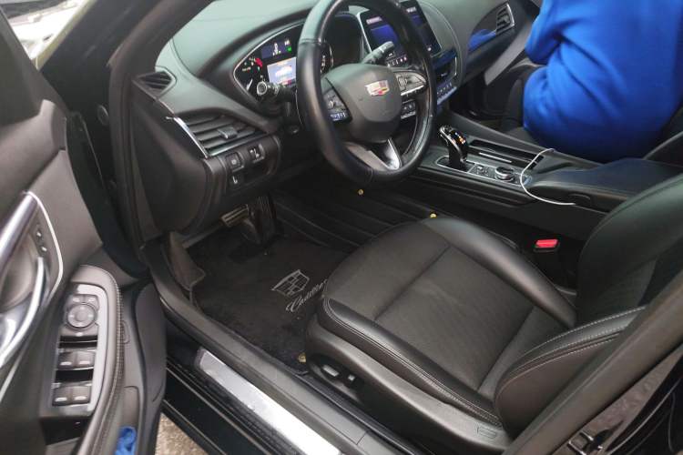 Used Cadillac CT5 2020 28T Tech Edition Driver Seat