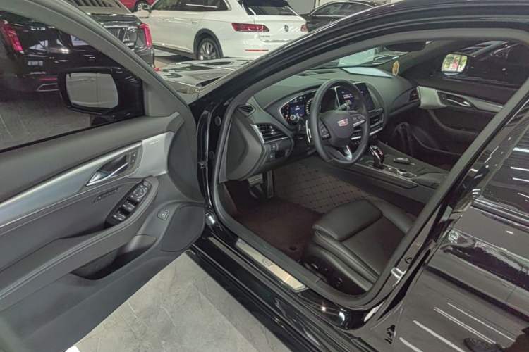 Used Cadillac CT5 2020 Updated 28T Leading Sporty Version Driver Seat