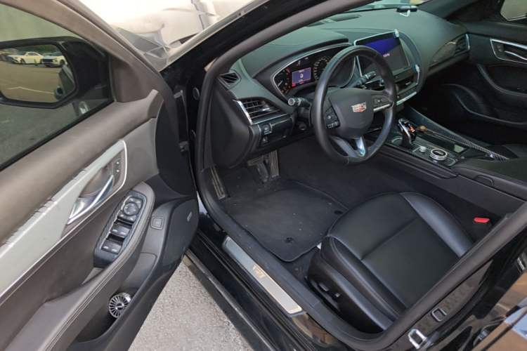 Used Cadillac CT5 2020 28T Fashion Edition Driver Seat