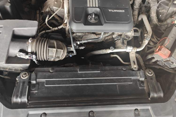 Used Cadillac CT5 2020 28T Platinum Sport Edition Engine Bay