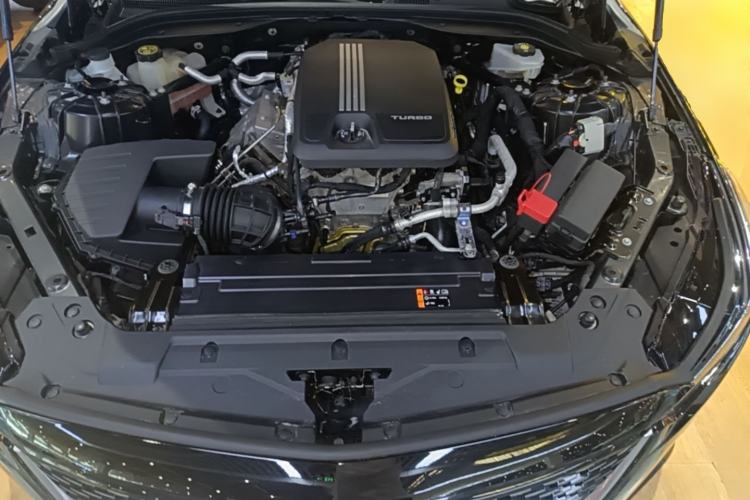 Used Cadillac CT5 2020 28T Tech Edition Engine Bay
