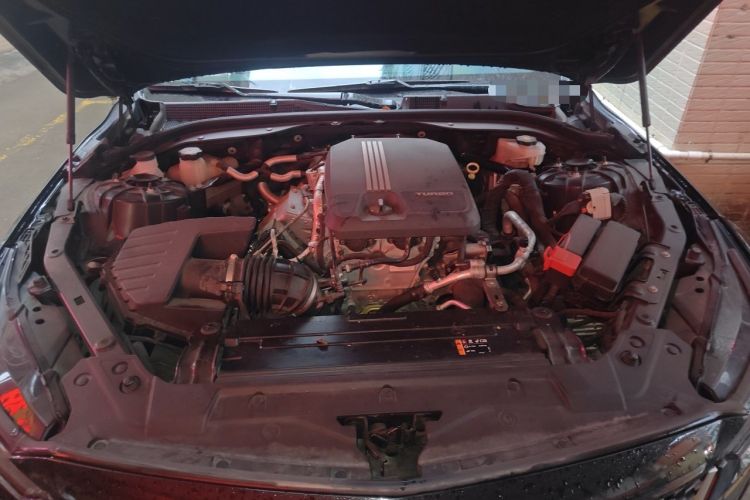 Used Cadillac CT5 2020 28T Fashion Edition Engine Bay