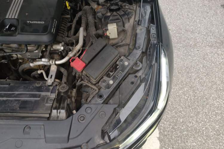 Used Cadillac CT5 2020 28T Tech Edition Engine Bay Left