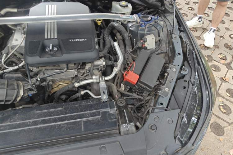 Used Cadillac CT5 2020 28T Tech Edition Engine Bay Left