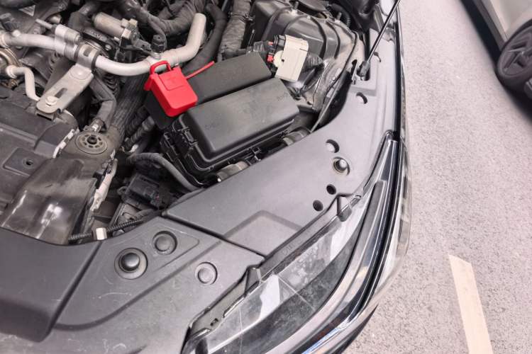 Used Cadillac CT5 2020 Revised Version 28T Luxury Edition Engine Bay Left