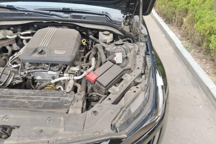Used Cadillac CT5 2020 Revised Version 28T Luxury Edition Engine Bay Left