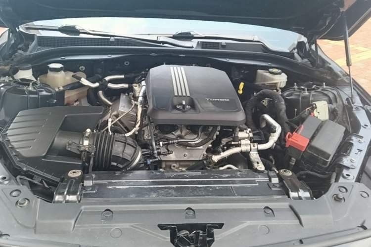 Used Cadillac CT5 2020 28T Fashion Edition Engine Bay