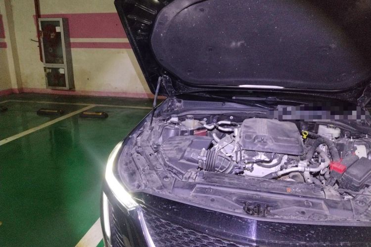 Used Cadillac CT5 2020 28T Fashion Edition Engine Bay Right