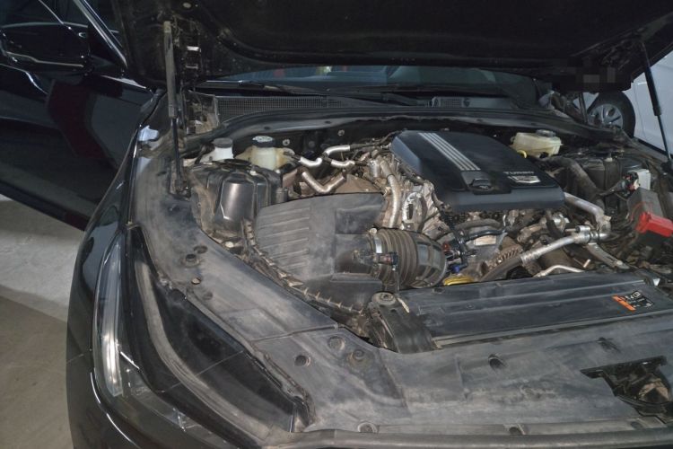 Used Cadillac CT5 2020 Revised Version 28T Luxury Edition Engine Bay Right