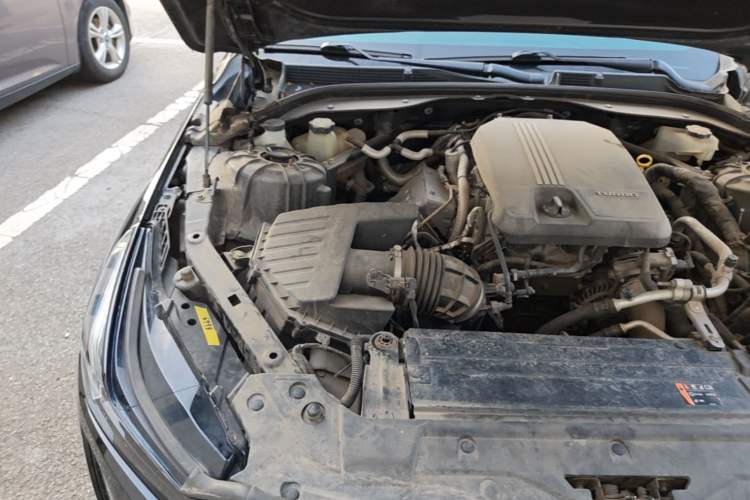 Used Cadillac CT5 2020 28T Fashion Edition Engine Bay Right