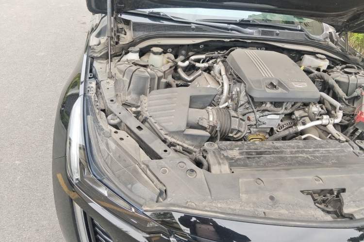 Used Cadillac CT5 2020 Revised Version 28T Luxury Edition Engine Bay Right
