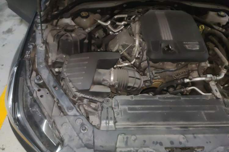 Used Cadillac CT5 2020 Updated 28T Leading Sporty Version Engine Bay Right